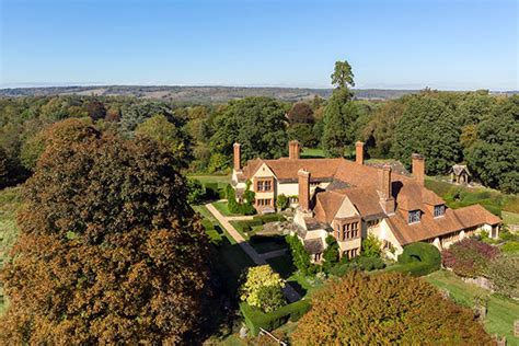TOUR OF GODDARDS HOUSE & GARDEN